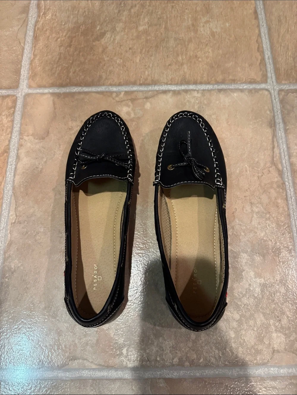 Pesaro Classic Black Women's Moccasin Loafers with Contrast Stitching Size 11
